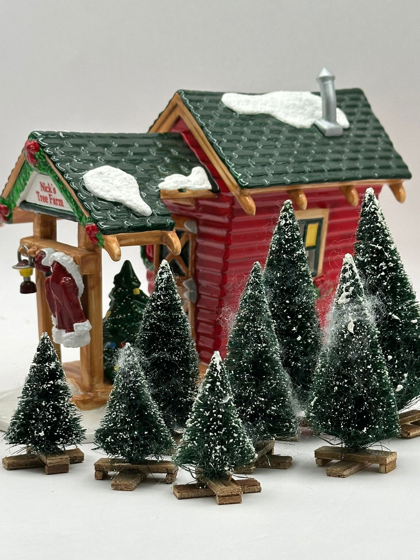 Department 56 - Nick's Tree Farm - Original Snow Village