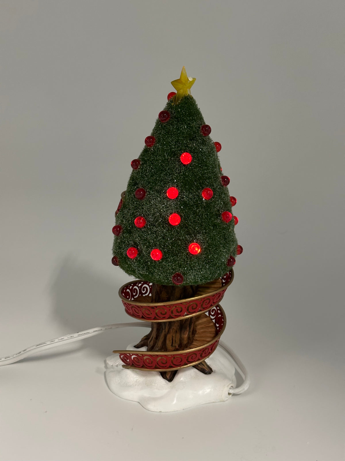 Department 56 - Rudolph's Condo - North Pole Woods Series