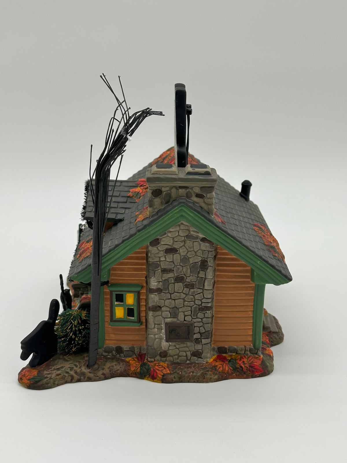 Department 56 - The Black Cat Flat - Snow Village Halloween