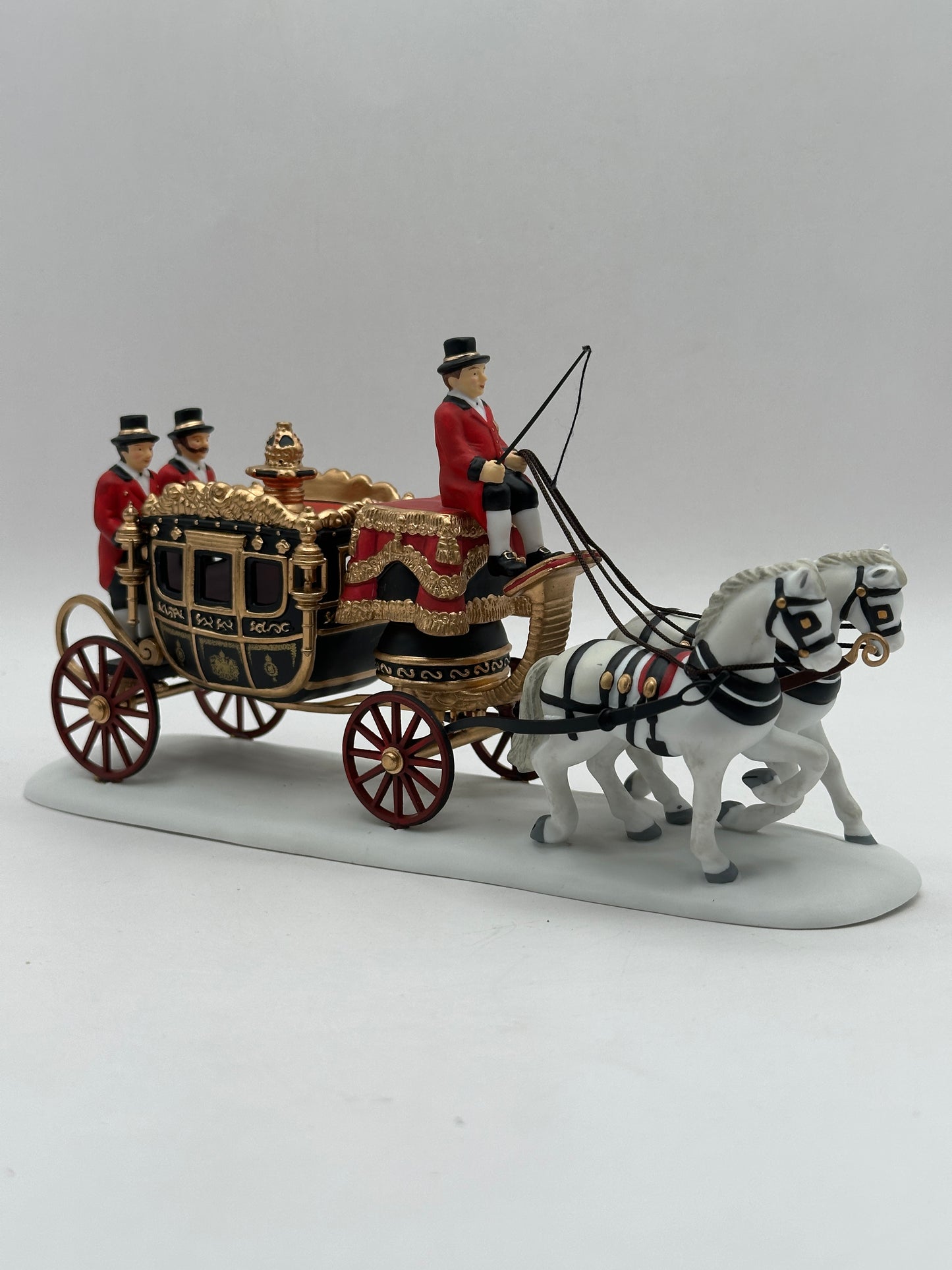 Department 56 - The Queen's Parliamentary Coach - Dickens' Village