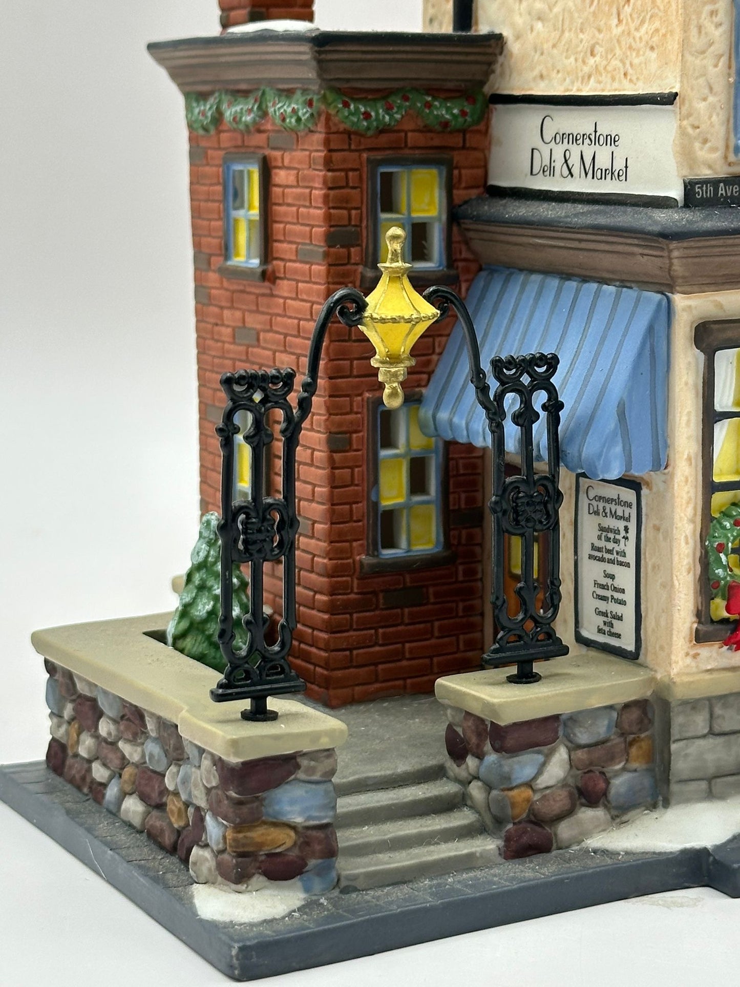 Department 56 - 5th Avenue Shoppes - Christmas in the City