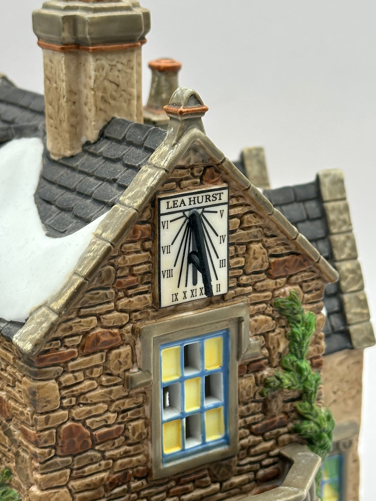 Department 56 - Lea Hurst House - Dickens' Village
