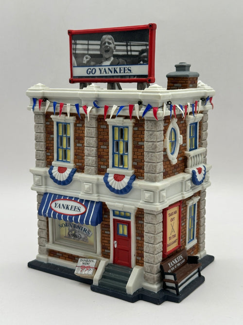 Department 56 - New York Yankees Souvenir Shop - Christmas in the City