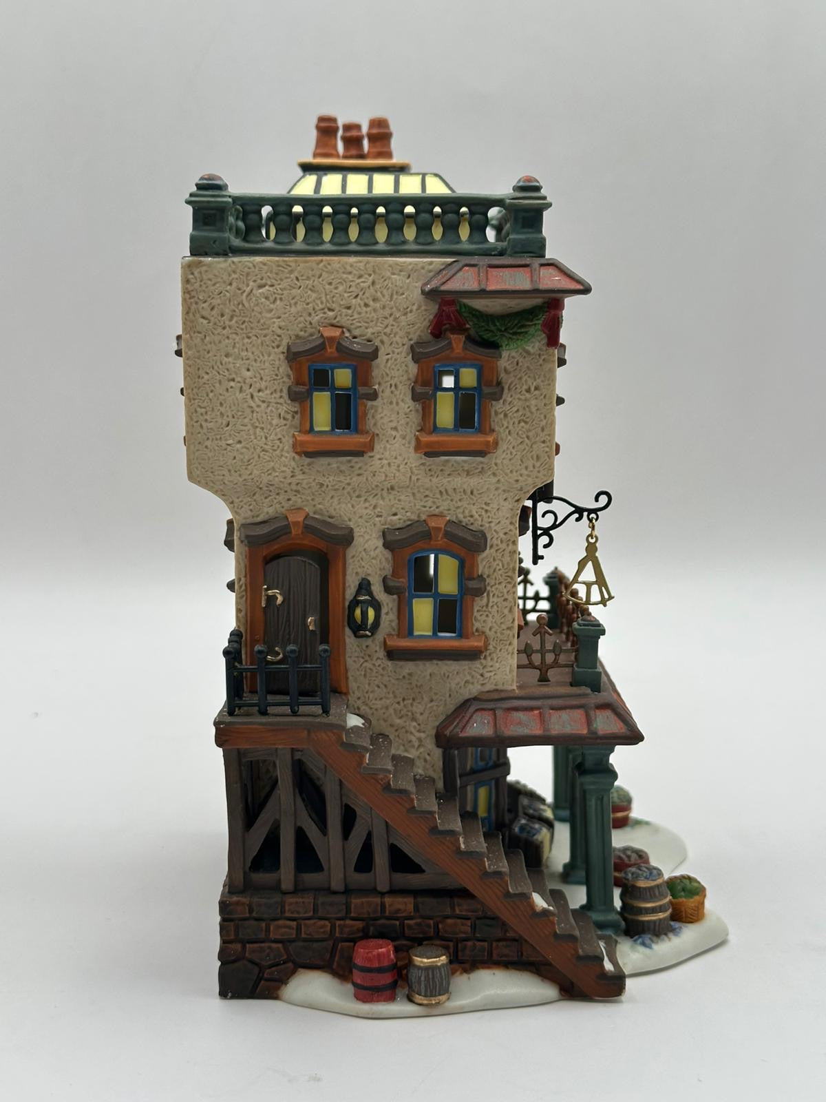 Department 56 - Leed's Oyster House - Dickens' Village