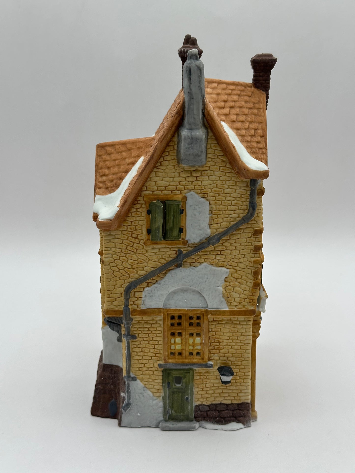Department 56 - Counting House & Silas Thimbleton - Dickens’ Village