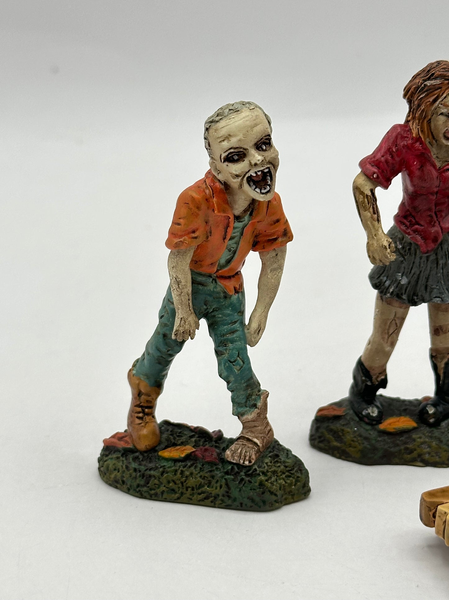 Department 56 - Zombie Crawl - Snow Village Halloween