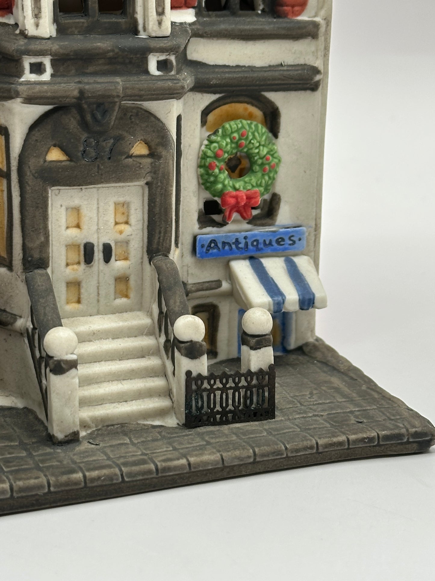 Department 56 - Sutton Place Brownstones - Christmas in the City