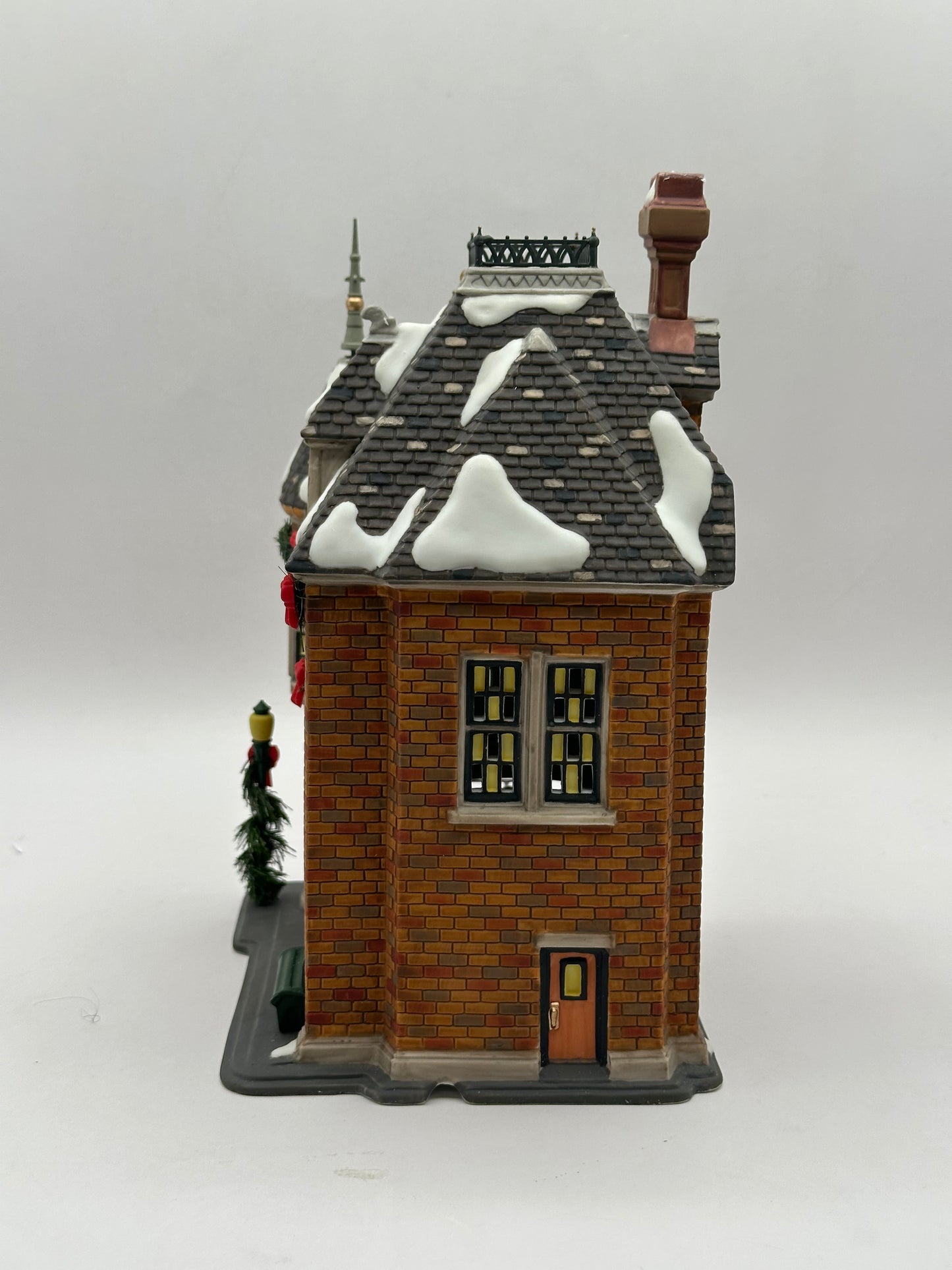 Department 56 – Main Street Memories; Fire Station No. 1  – Christmas in the City