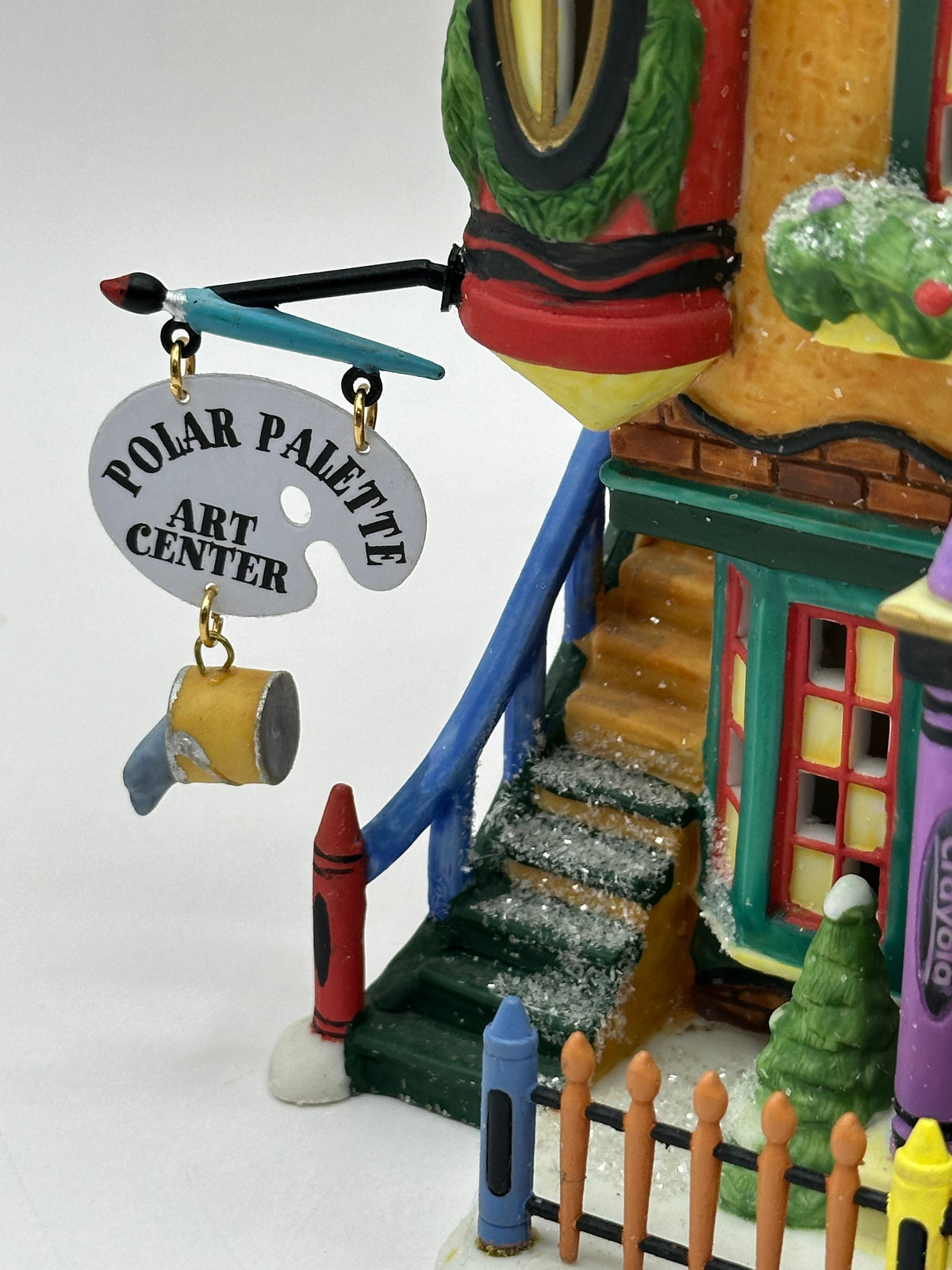 Department 56 - Crayola® Polar Palette Art Centre - North Pole Series