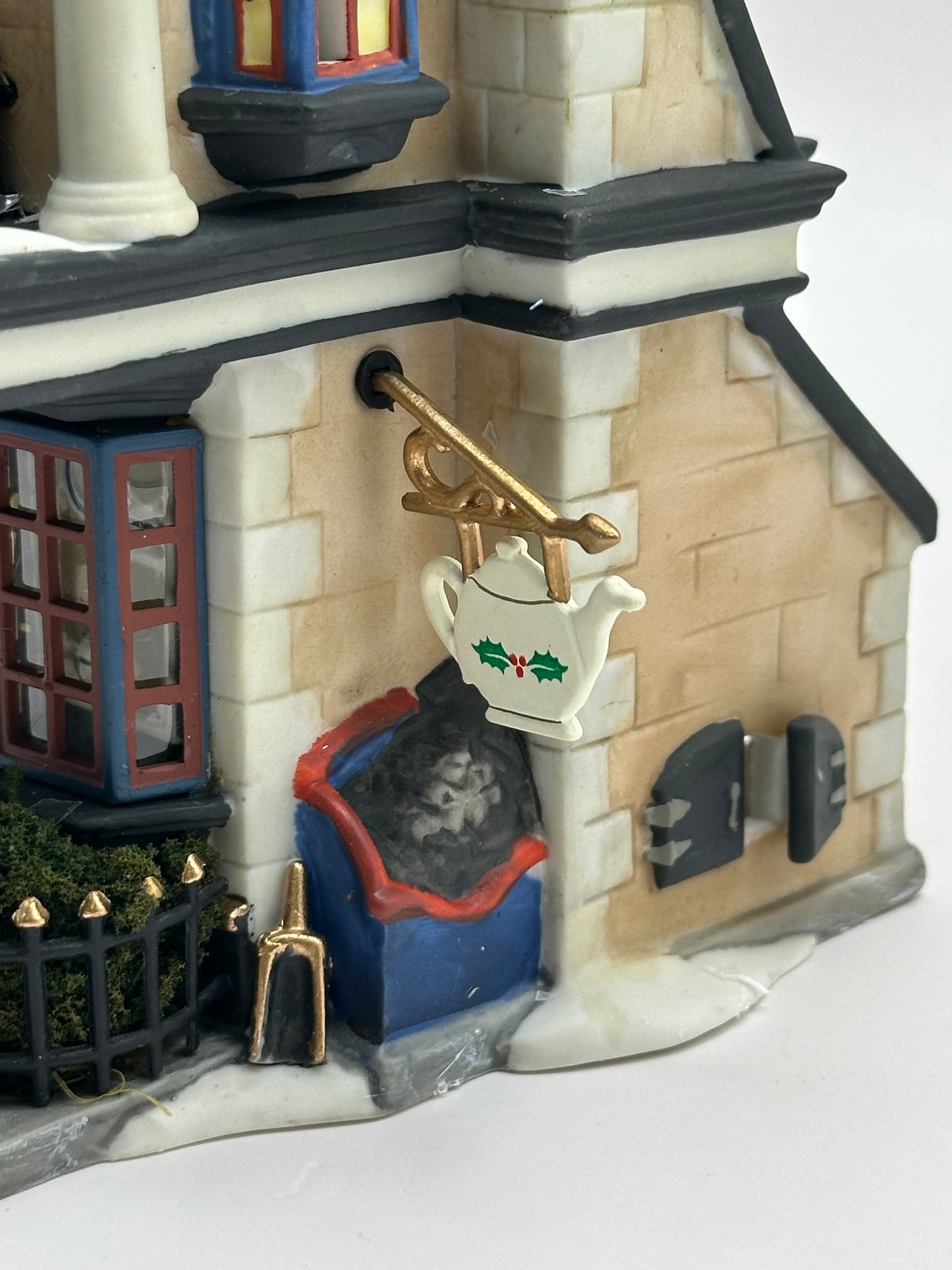 Department 56 - Teaman & Crupp China Shop - Dickens' Village
