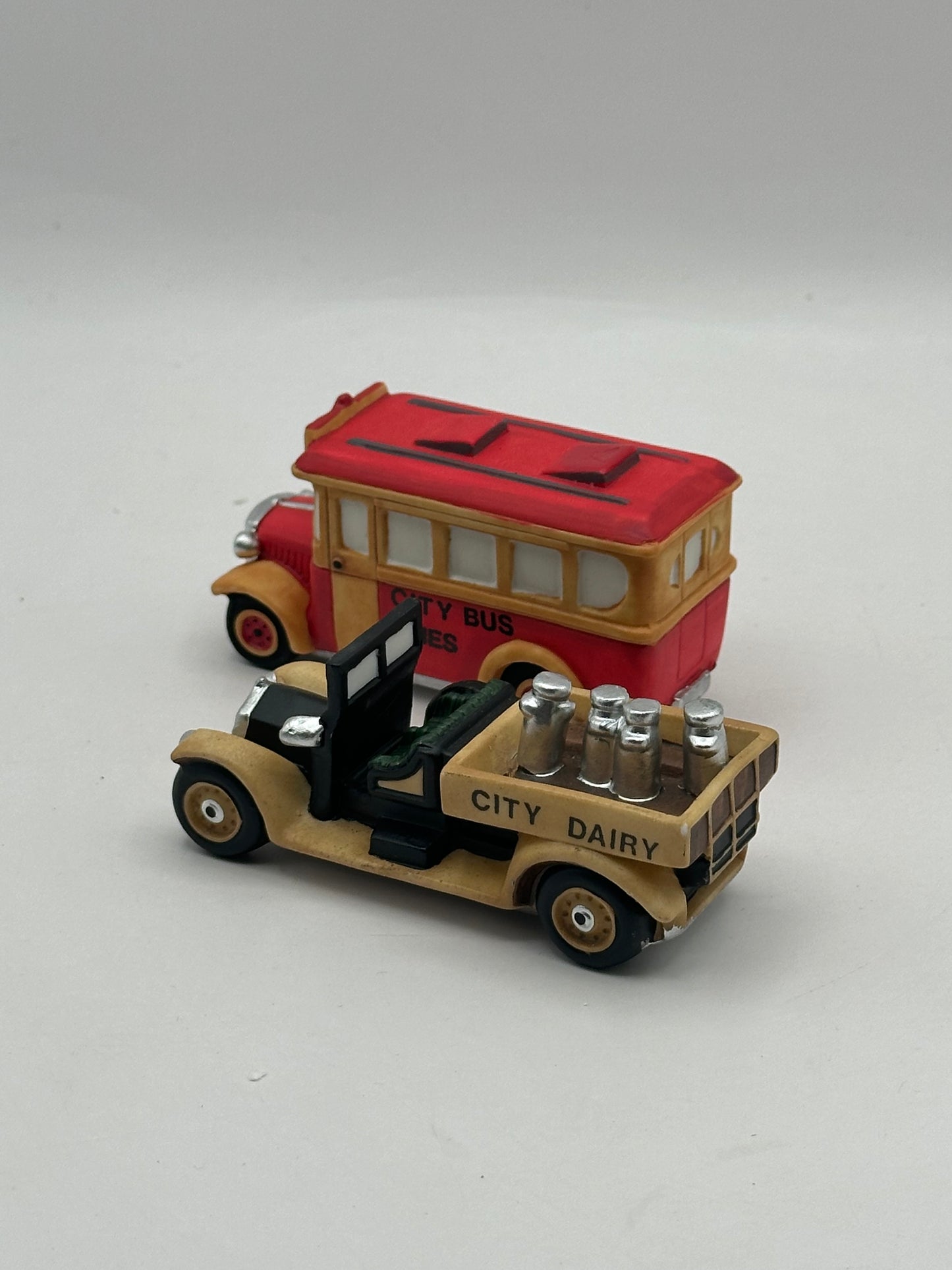 Department 56 - Transport (City Bus & Milk Truck) - Christmas in the City