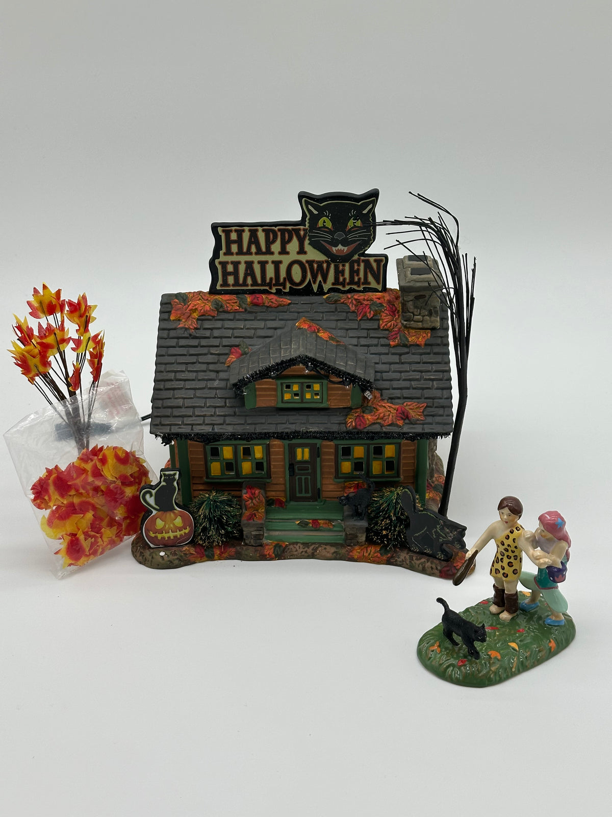 Department 56 - The Black Cat Flat - Snow Village Halloween