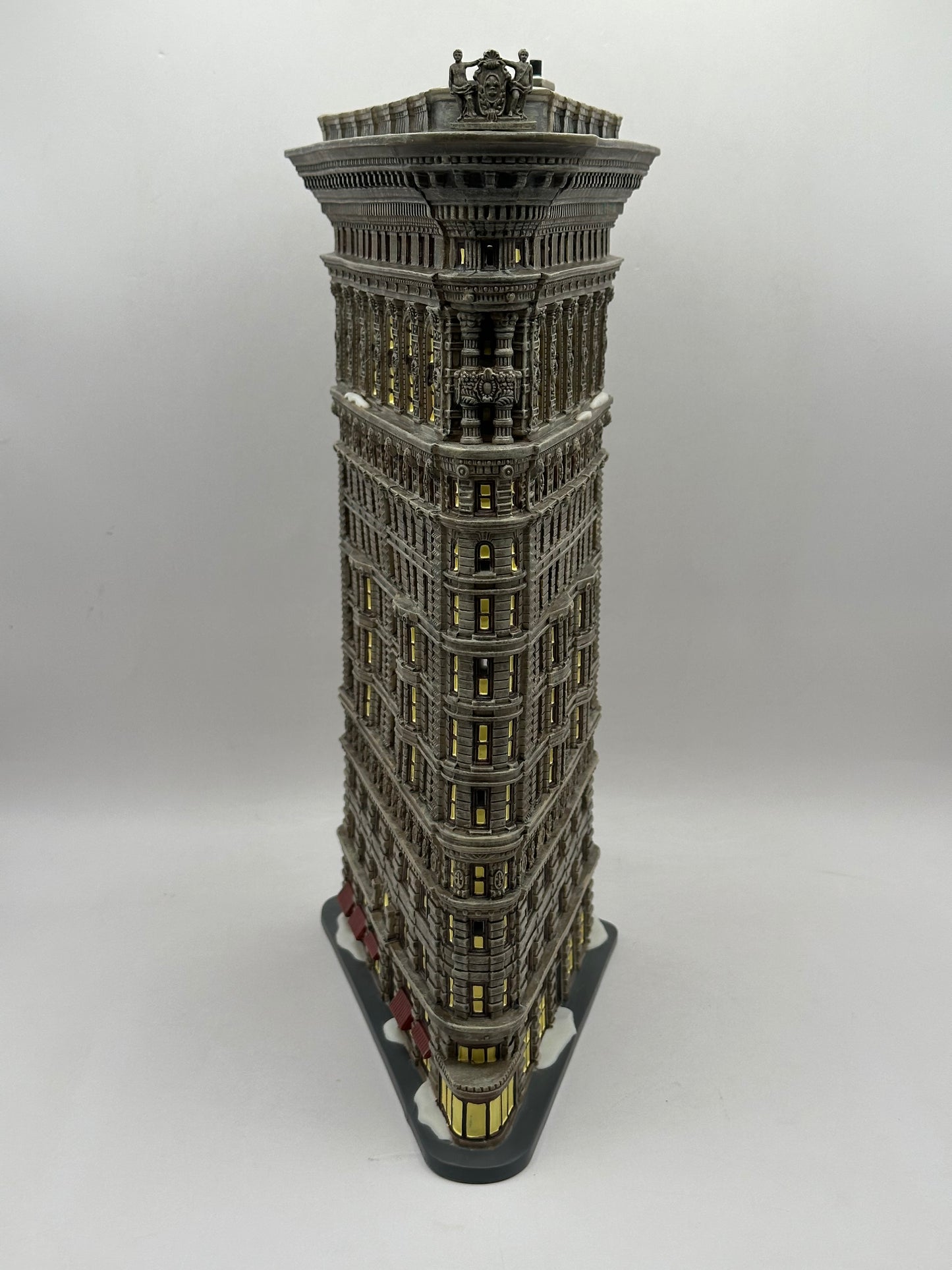 Department 56 - Flatiron Building - Christmas in the City