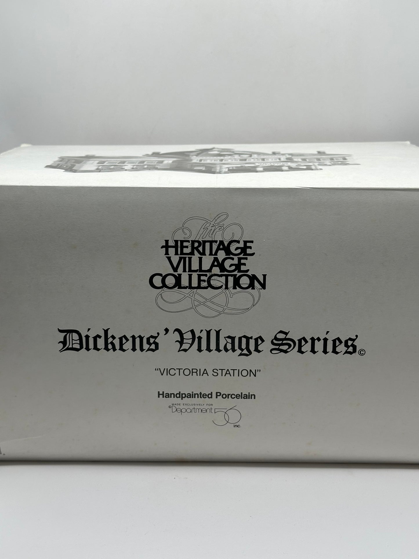 Department 56 - Victoria Station - Dickens' Village