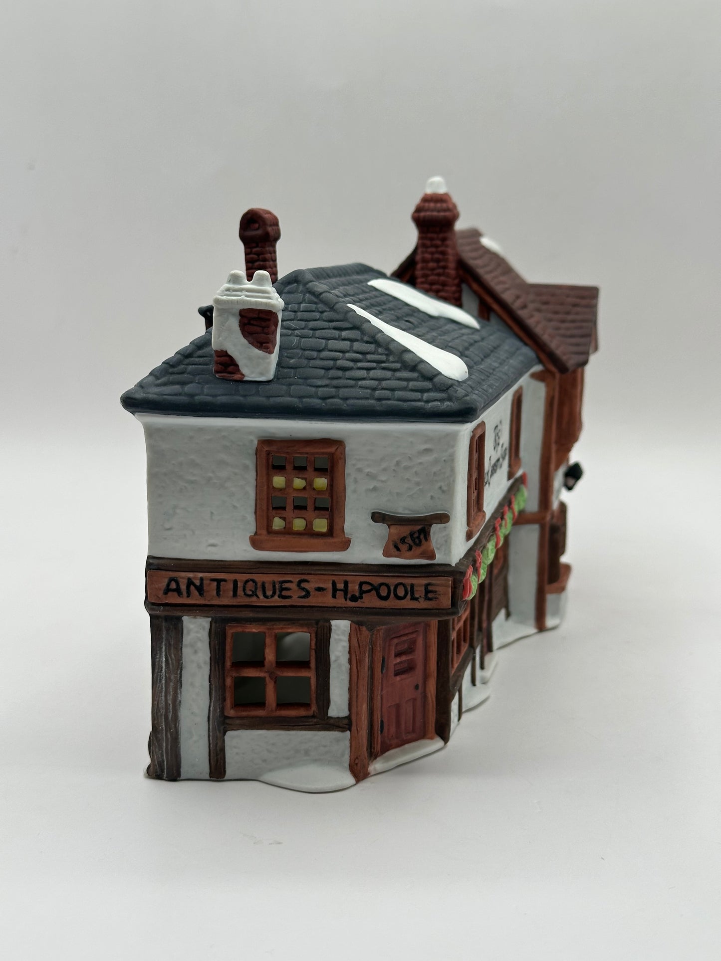 Department 56 - The Old Curiosity Shop - Dickens' Village