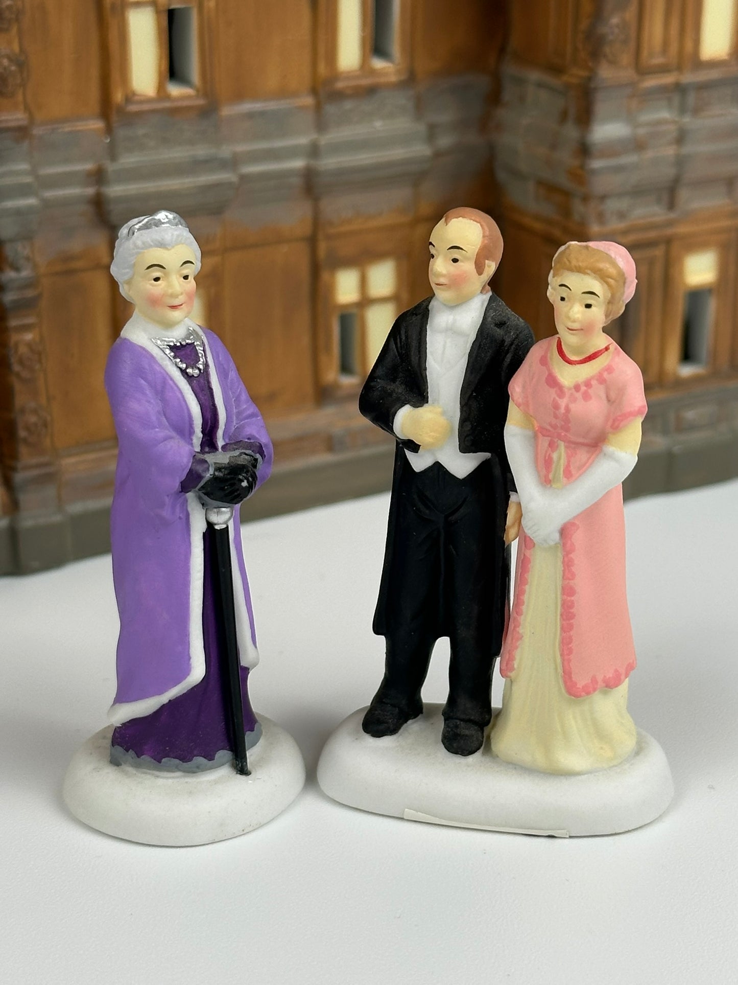 Department 56 - Downton Abbey with "The Legacy Continues" Figurine - Downton Abbey Series