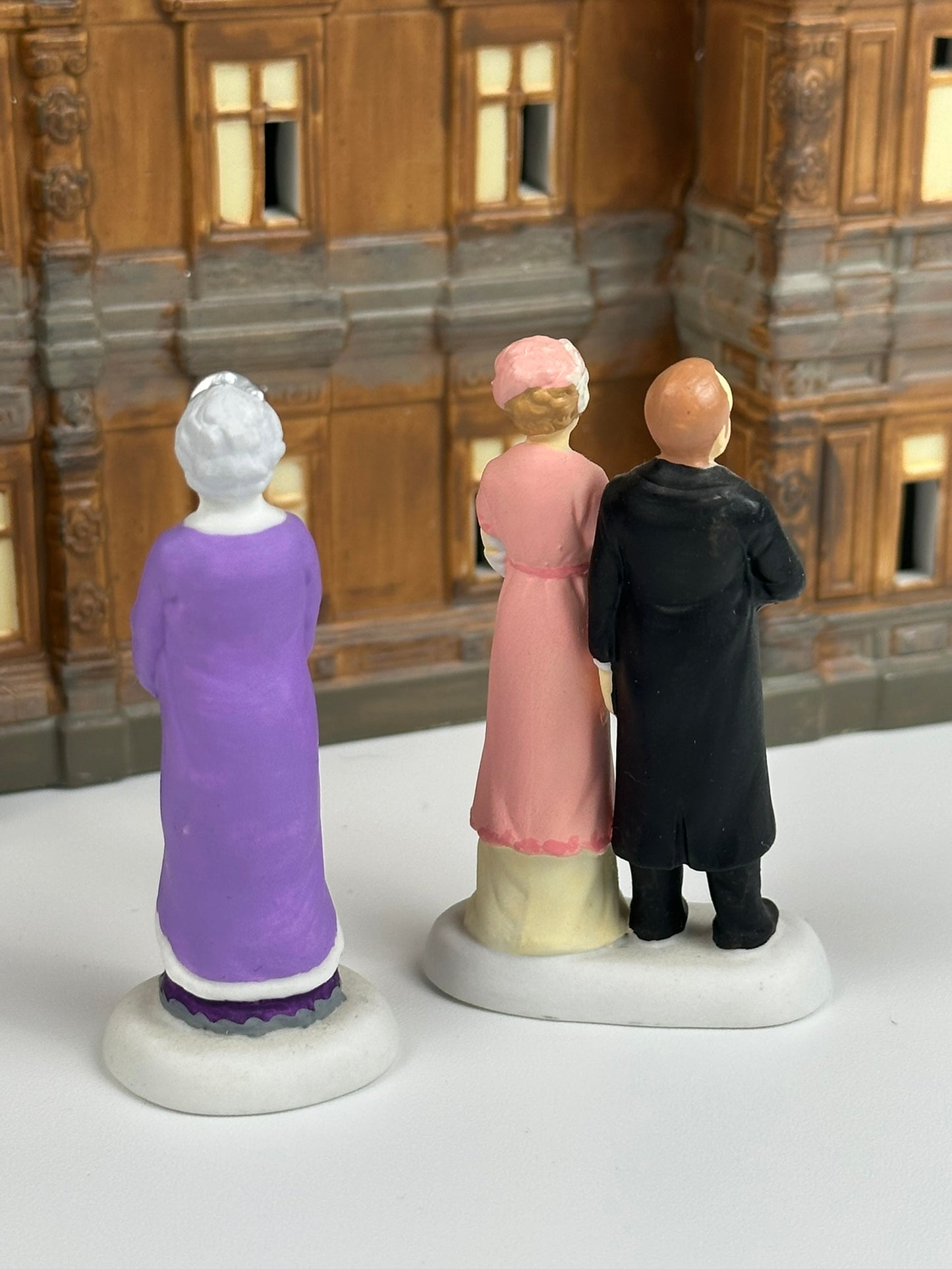 Department 56 - Downton Abbey with "The Legacy Continues" Figurine - Downton Abbey Series