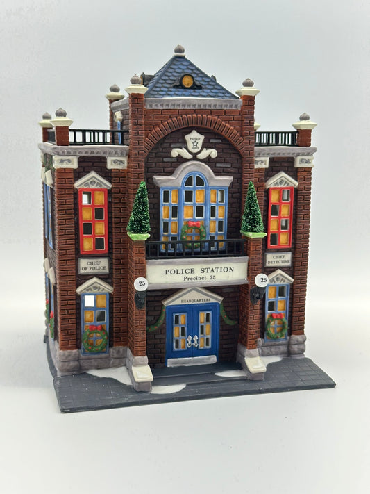 Department 56 - Precinct 25 Police Station - Christmas in the City