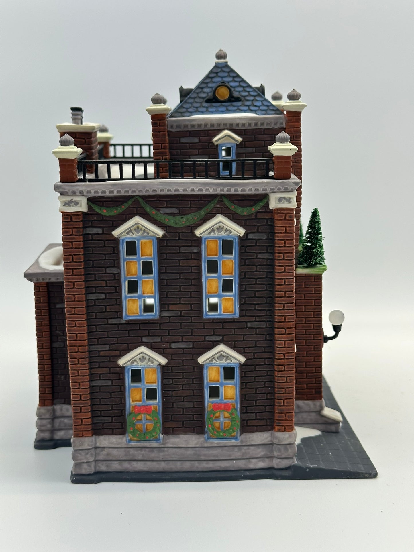 Department 56 - Precinct 25 Police Station - Christmas in the City
