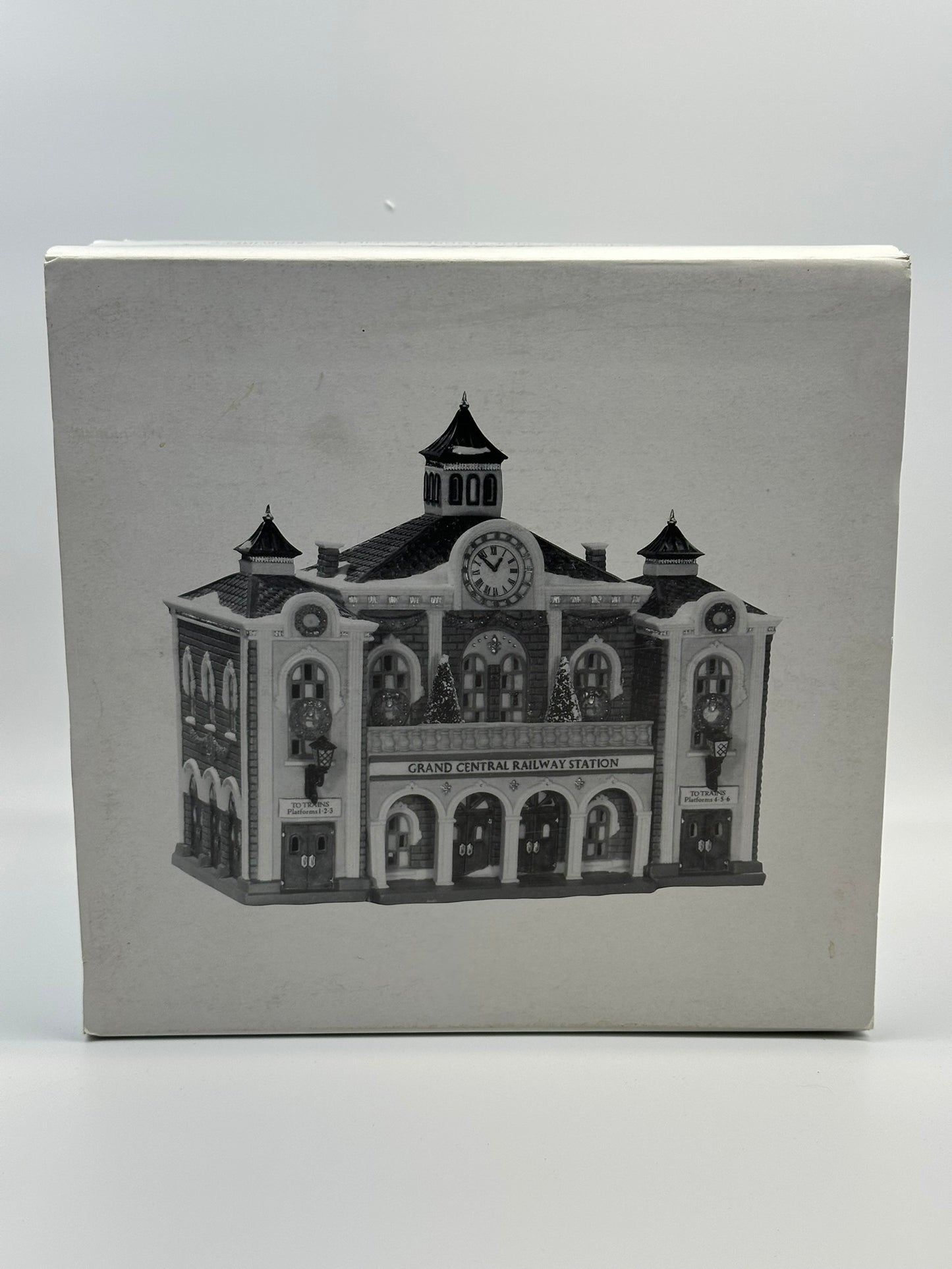 Department 56 - Grand Central Railway Station - Christmas in the City