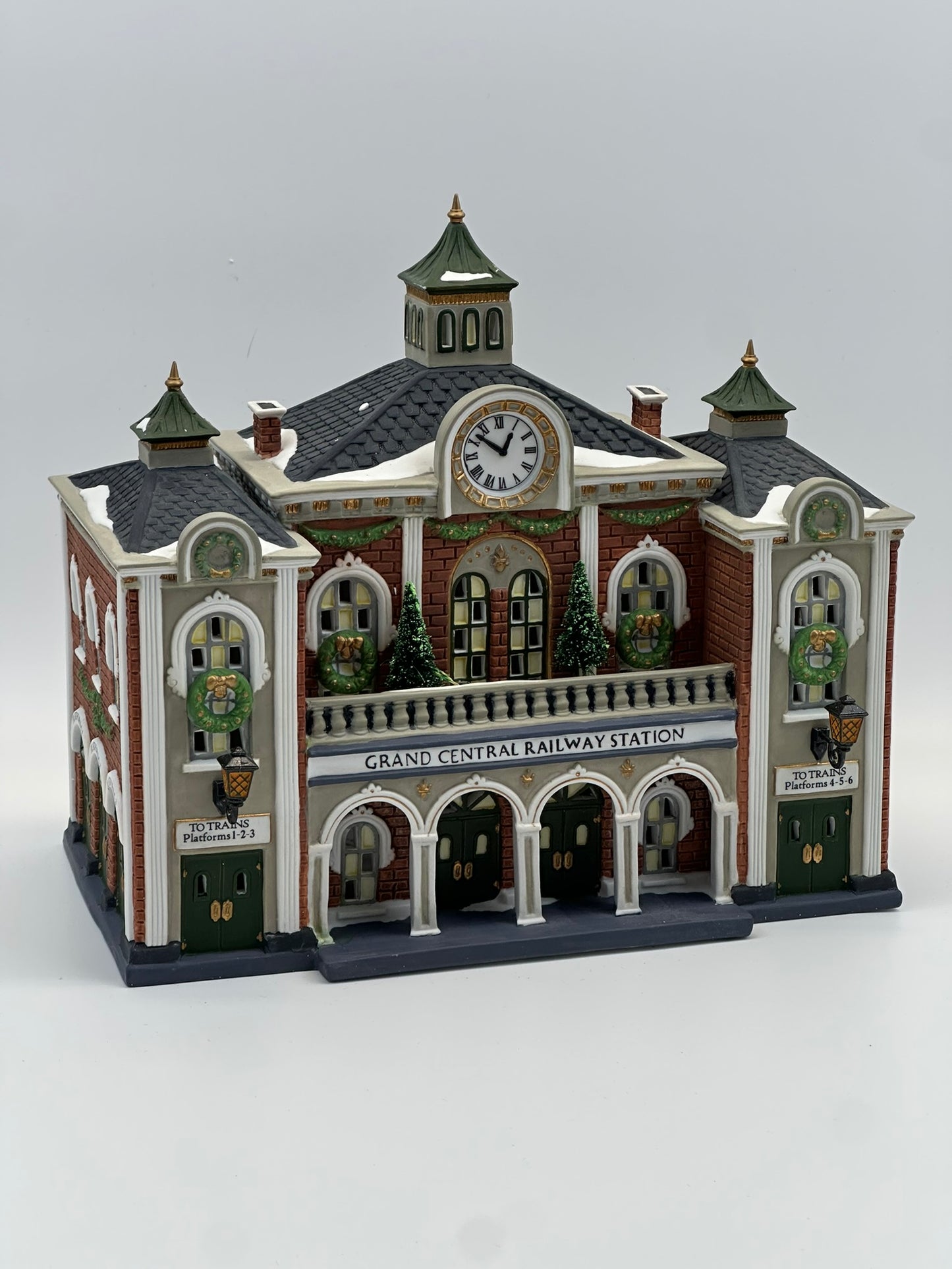 Department 56 - Grand Central Railway Station - Christmas in the City