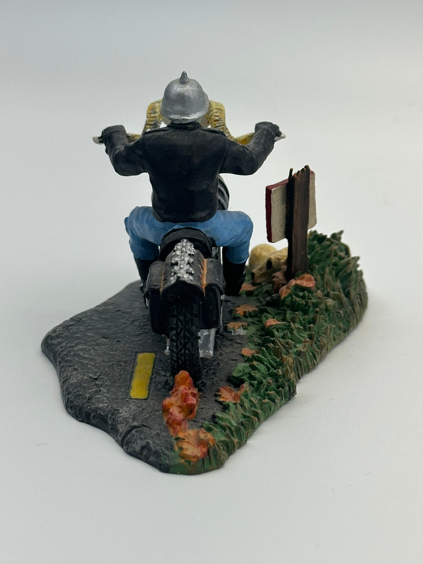 Department 56 - Bone To Be Wild - Halloween