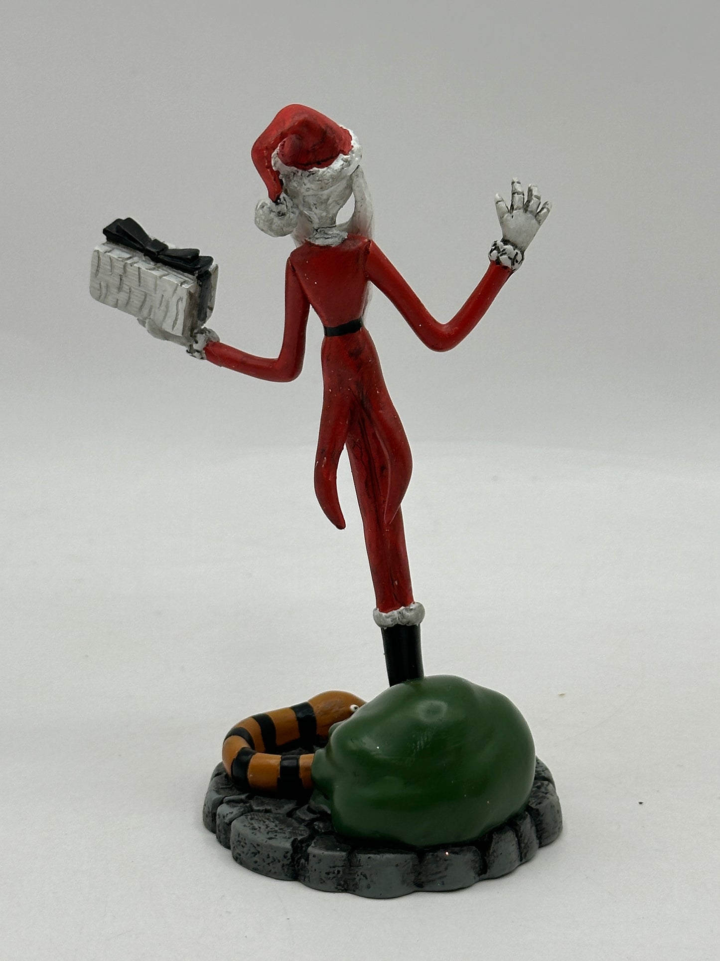 Department 56 - Jack Steals Christmas - The Nightmare Before Christmas