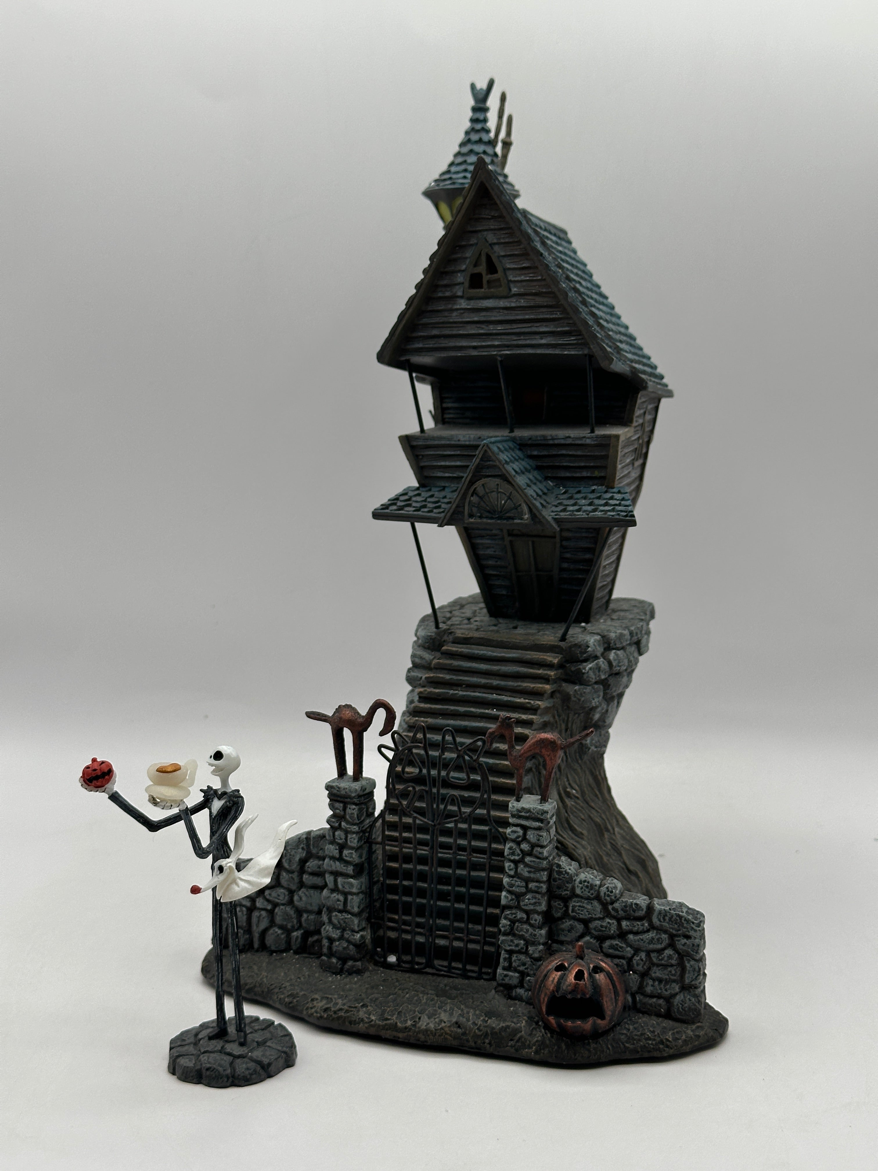 Department 56 - Jack Skellington's House - The Nightmare Before