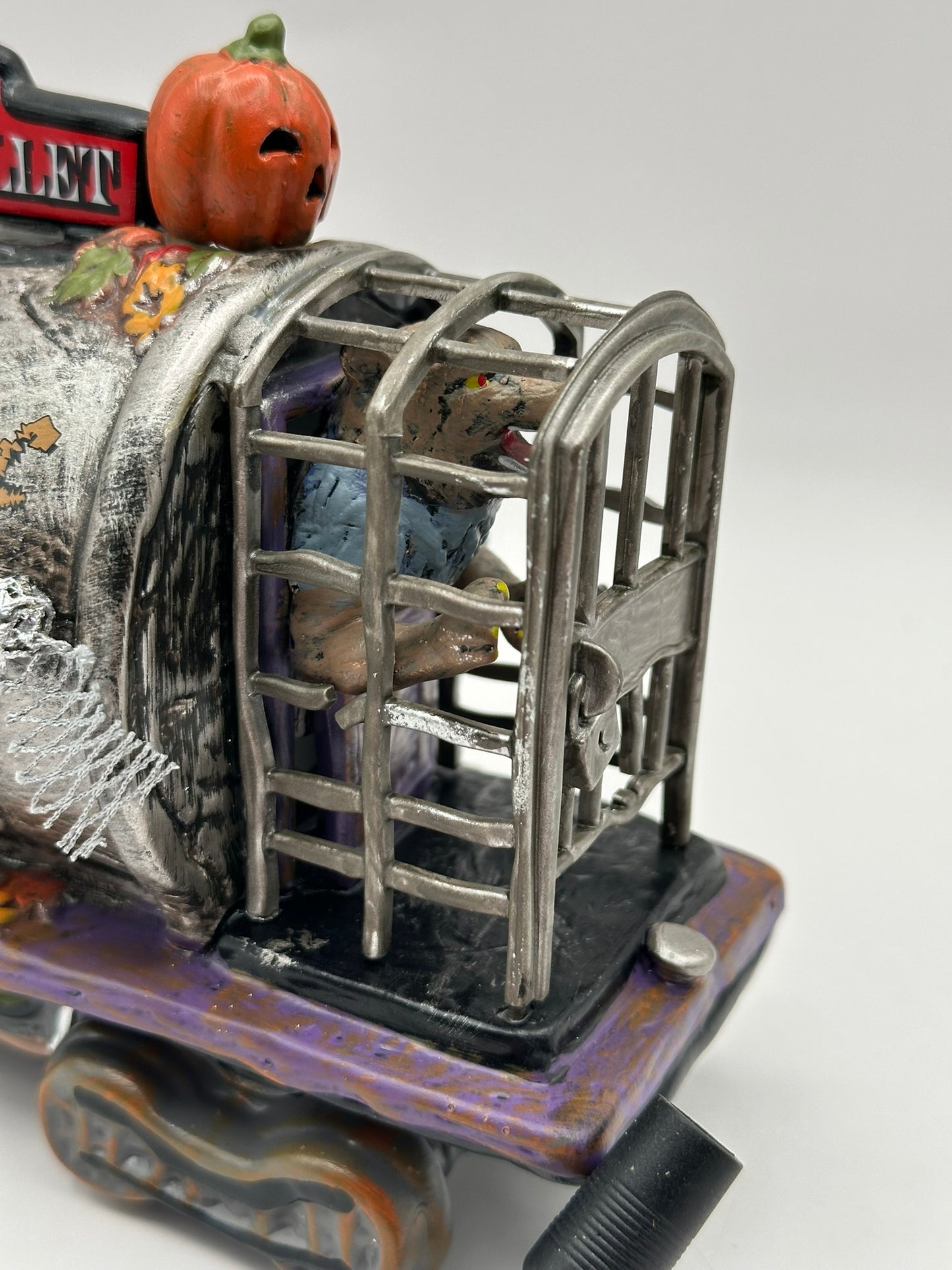 Department 56 - Haunted Rails The Silver Bullet - Snow Village Halloween