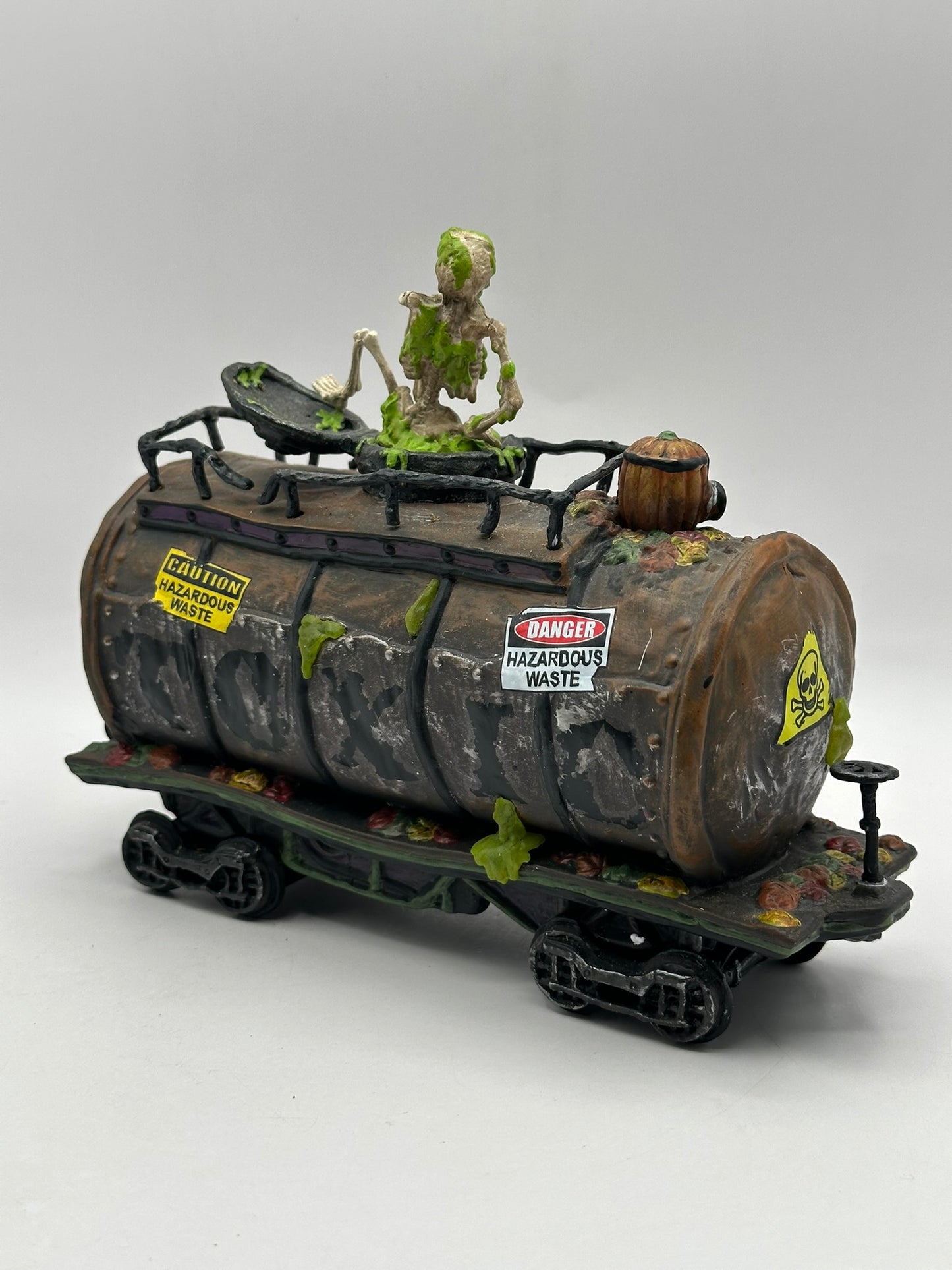 Department 56 - Haunted Rails Toxic Waste Car - Snow Village Halloween