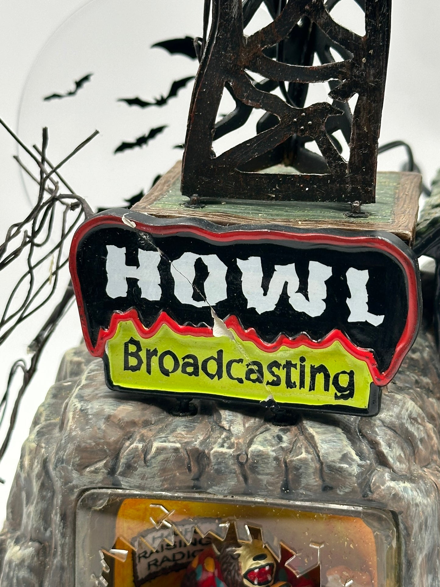 Department 56 - HOWL Radio - Snow Village Halloween