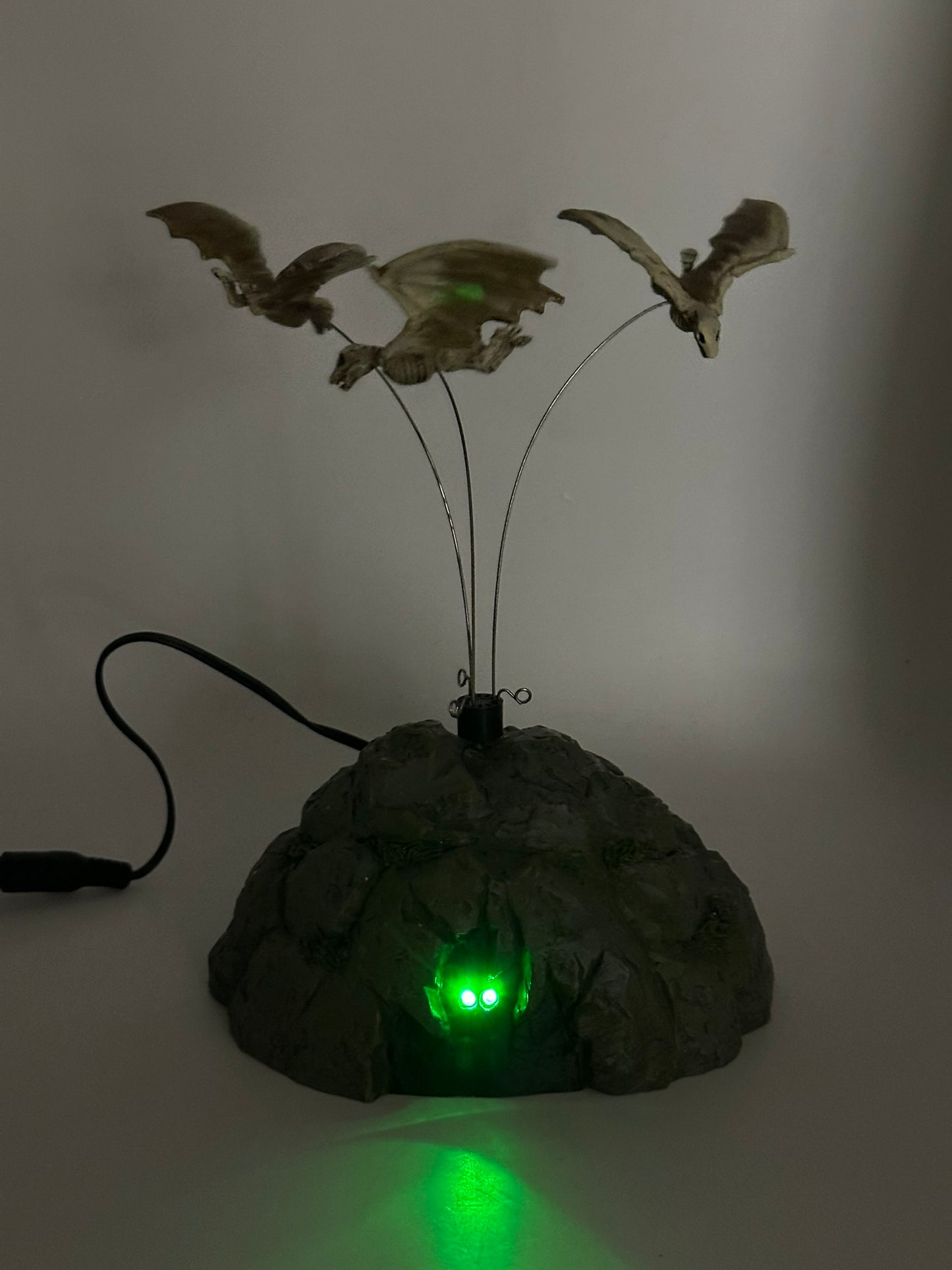 Department 56 - Animated Fright Flight - Snow Village Halloween