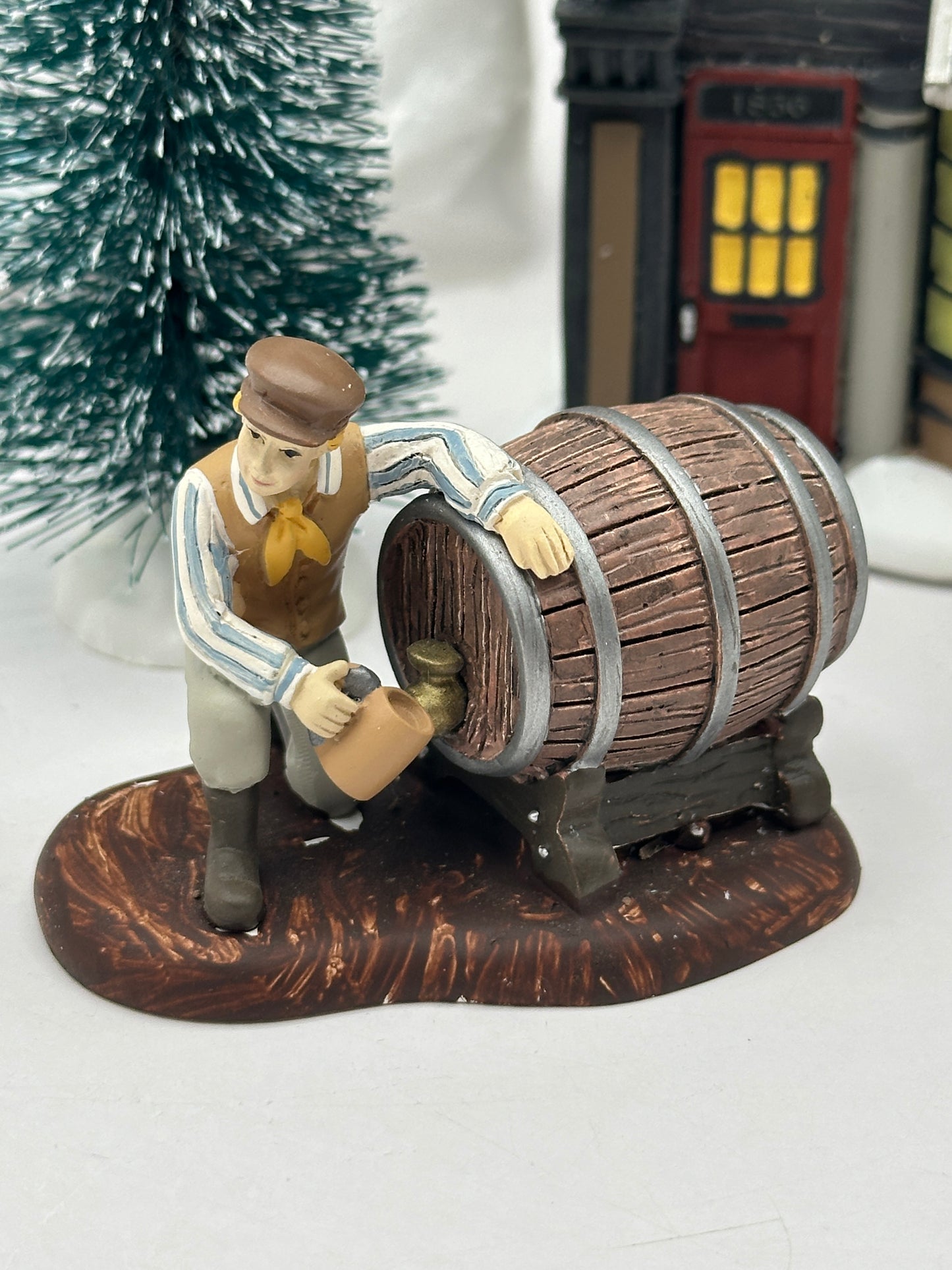 Department 56 - The Speckled Hen Pub Box Set - Dickens' Village