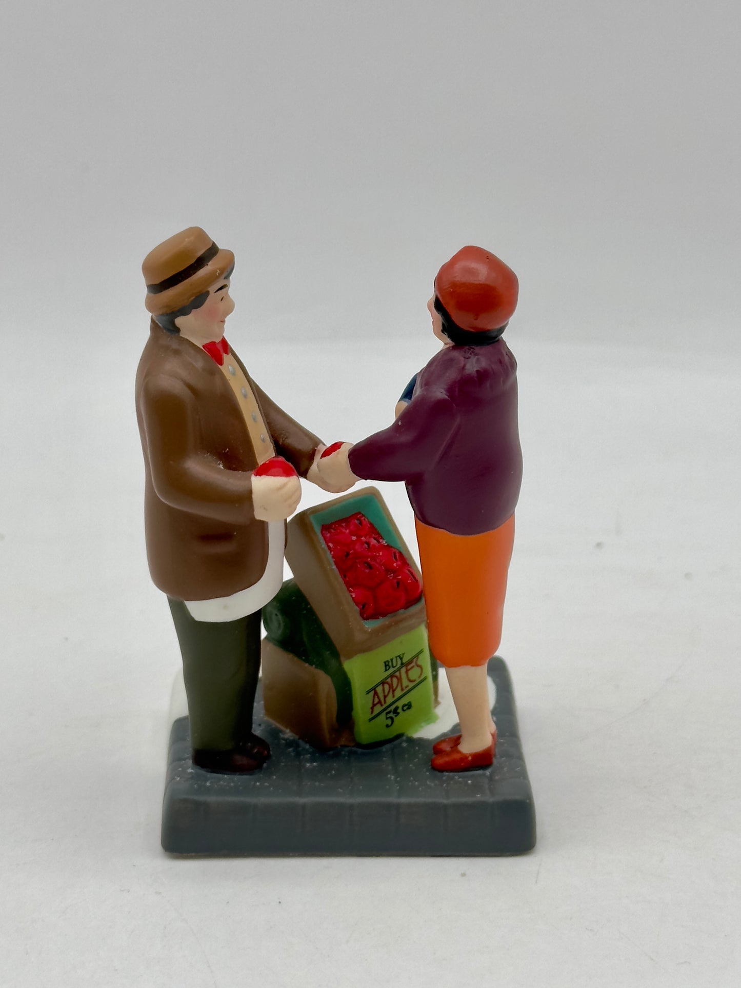 Department 56 - City Apple Vendor - Christmas in the City