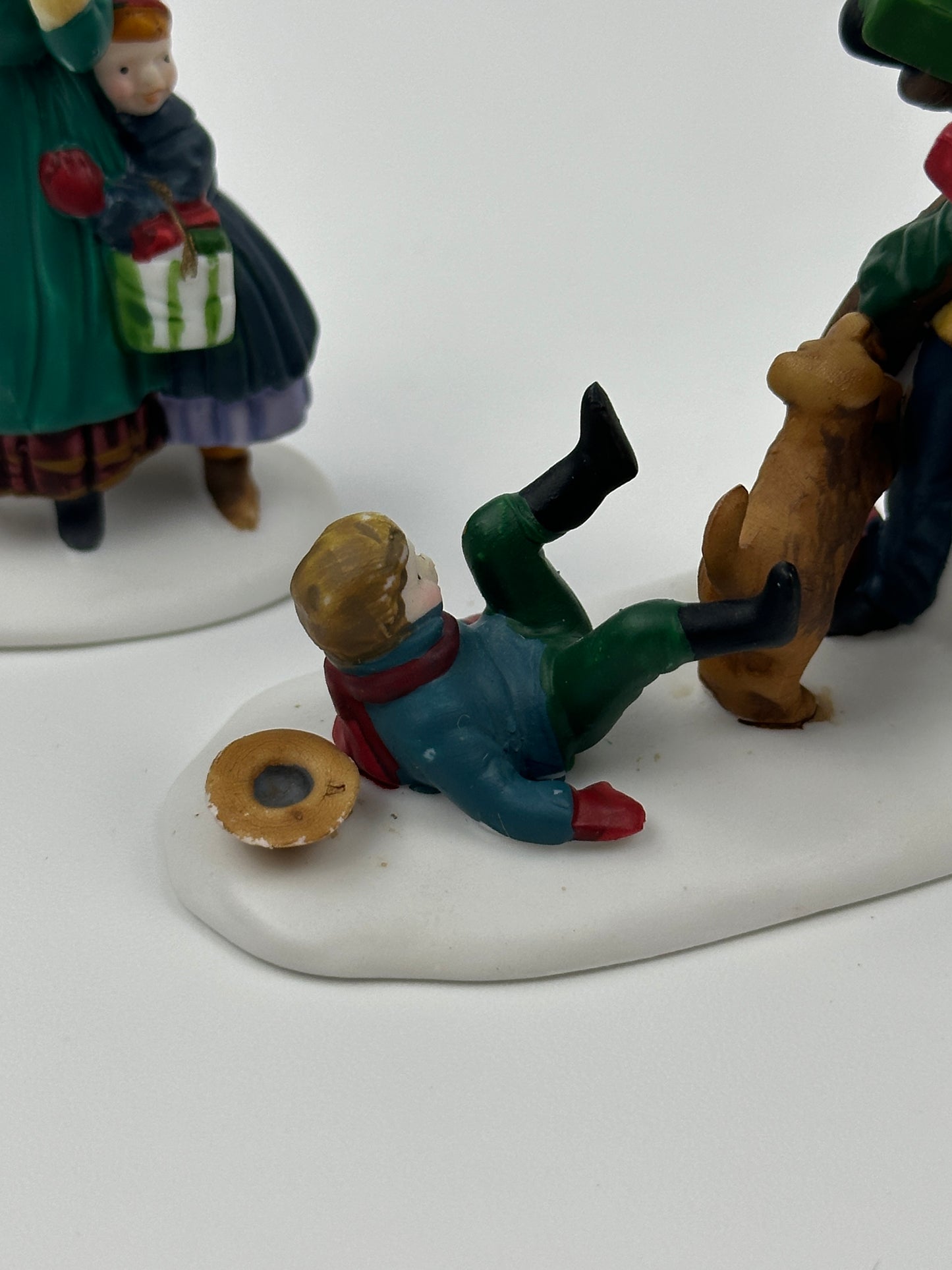 Department 56 - Don't Drop The Presents! - Christmas in the City