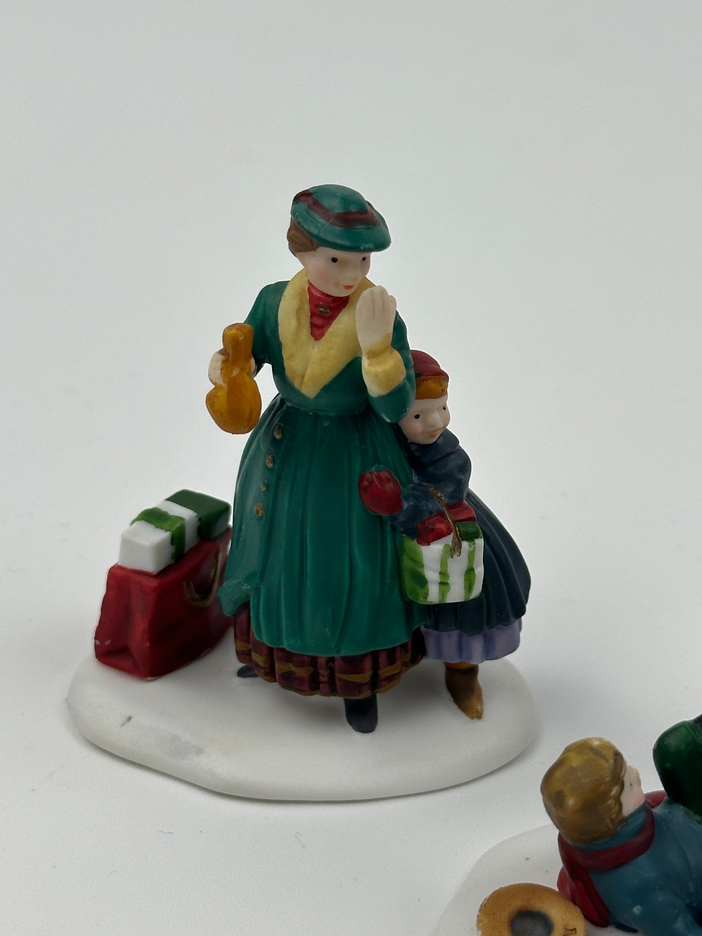 Department 56 - Don't Drop The Presents! - Christmas in the City