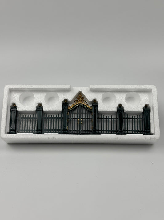 Department 56 - Village Wrought Iron Gate and Fence (9 Piece Set) - Village Accessories