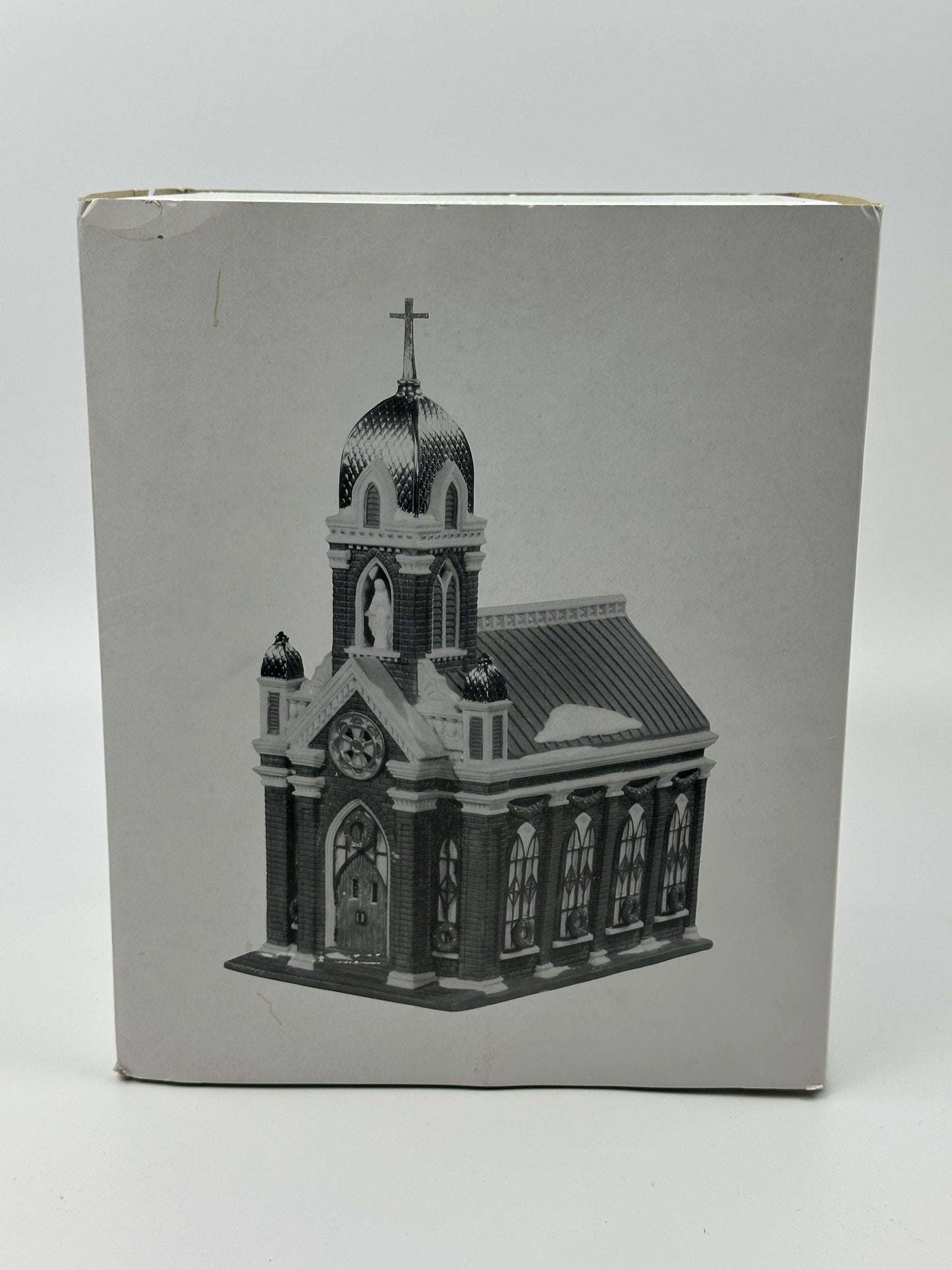 Department 56 - Holy Name Church - Christmas in the City
