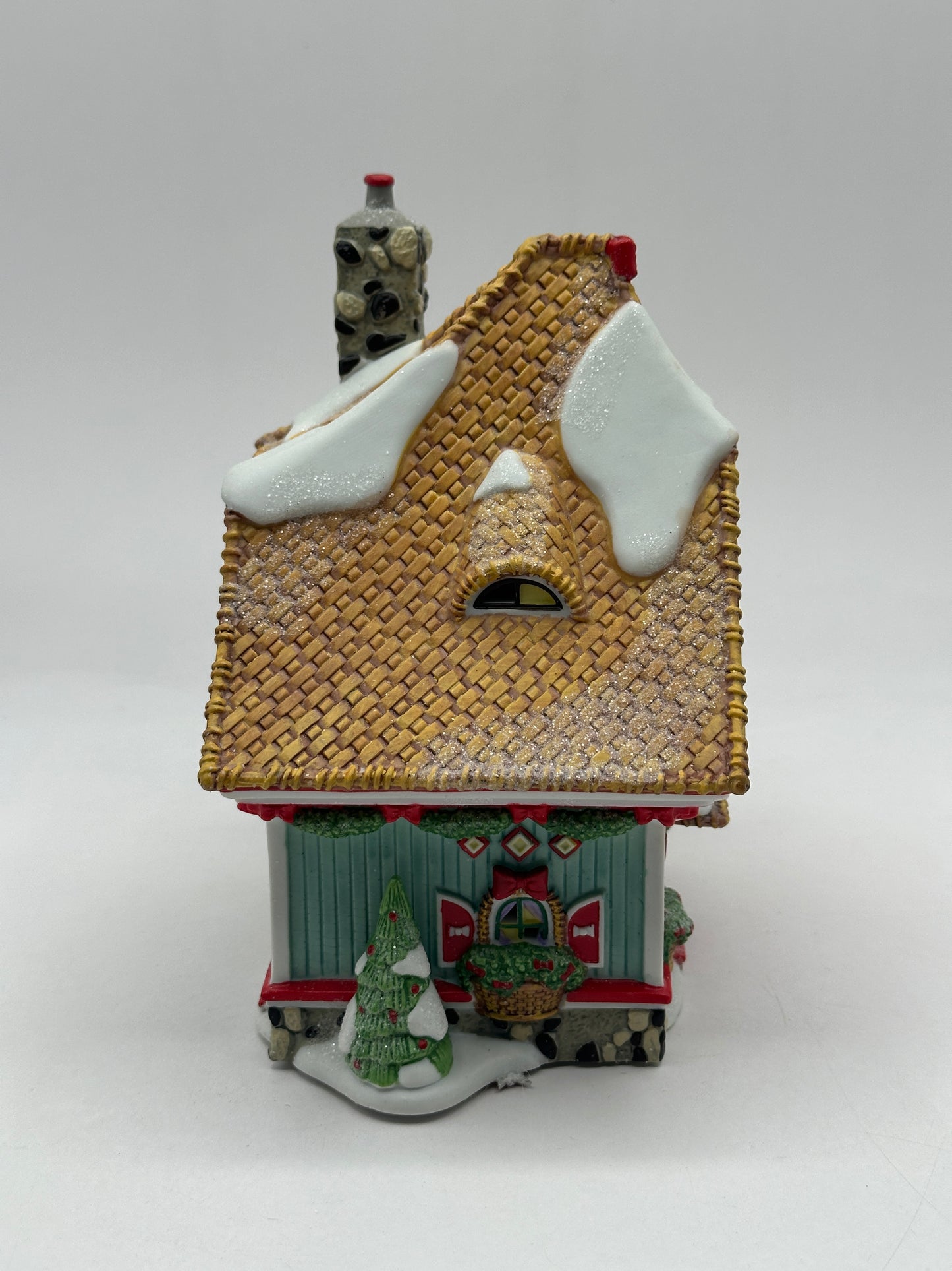 Department 56 - Baskets & Bows - North Pole Series