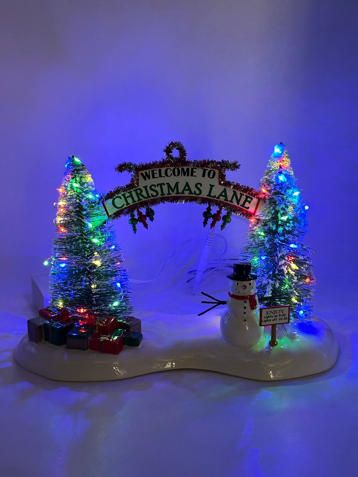 Department 56 - A Festive Christmas Gate - Original Snow Village