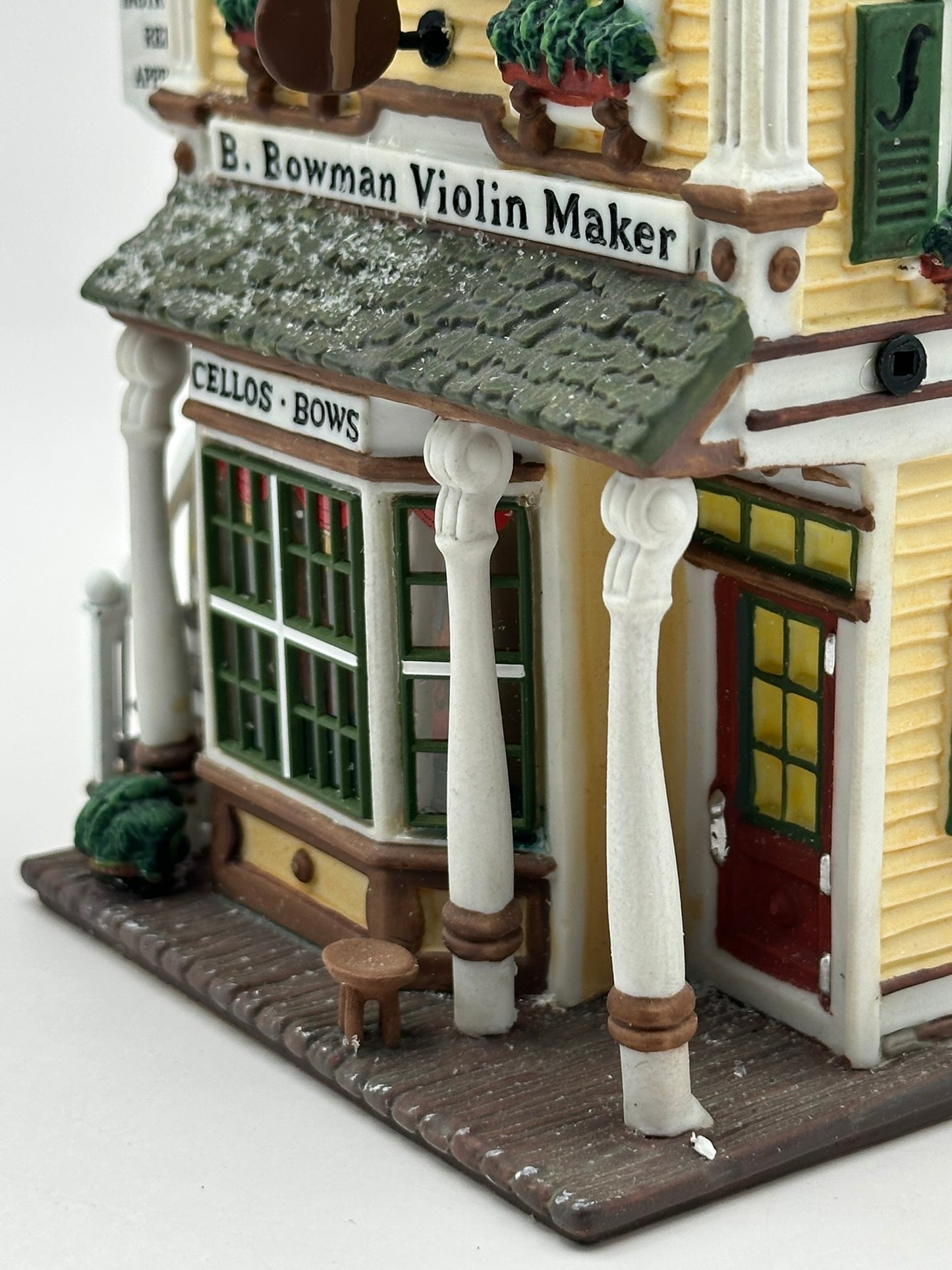 Department 56 - Benjamin Bowman Violin Maker - New England Village