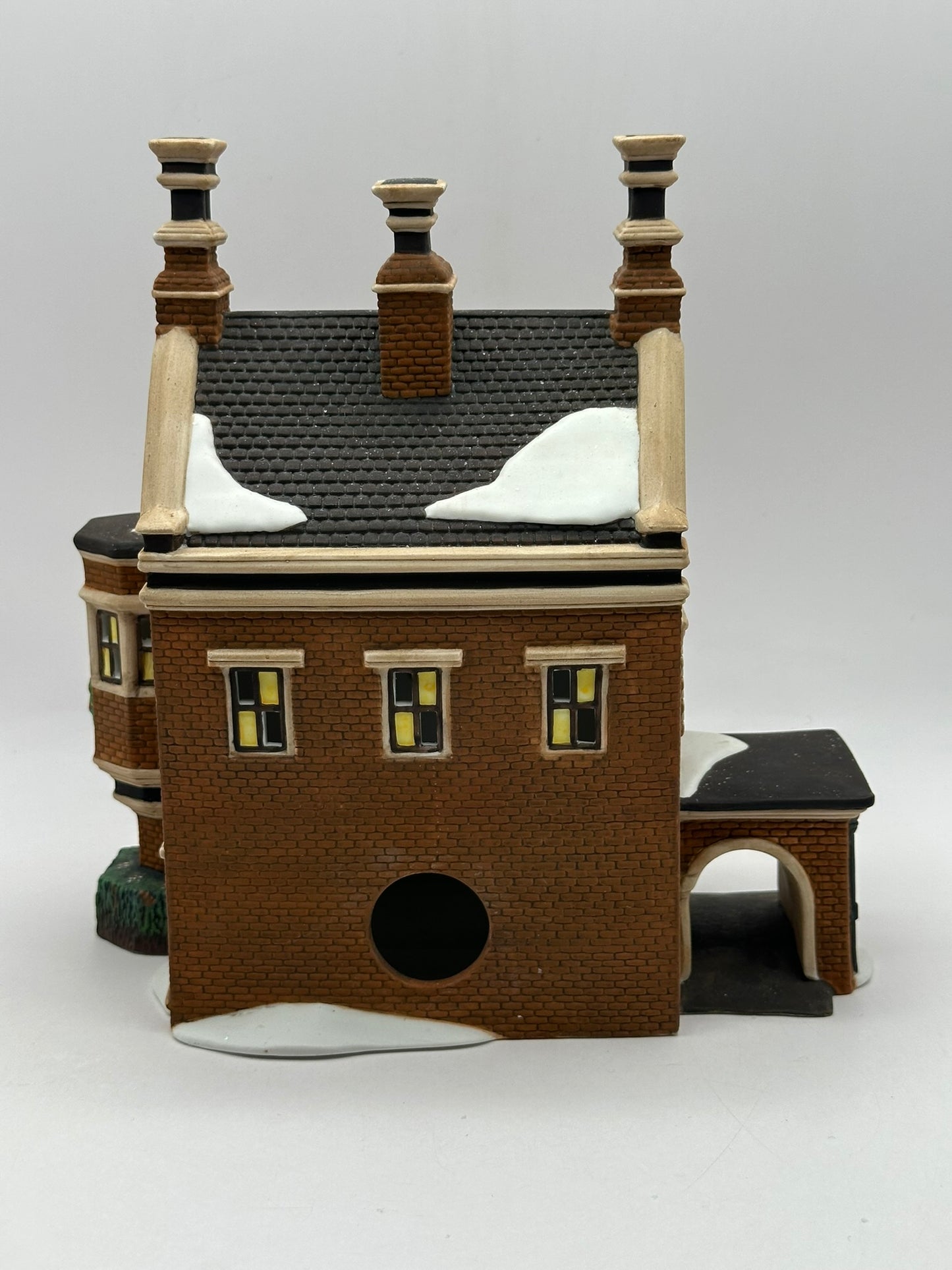 Department 56 - Dursley Manor - Dickens' Village