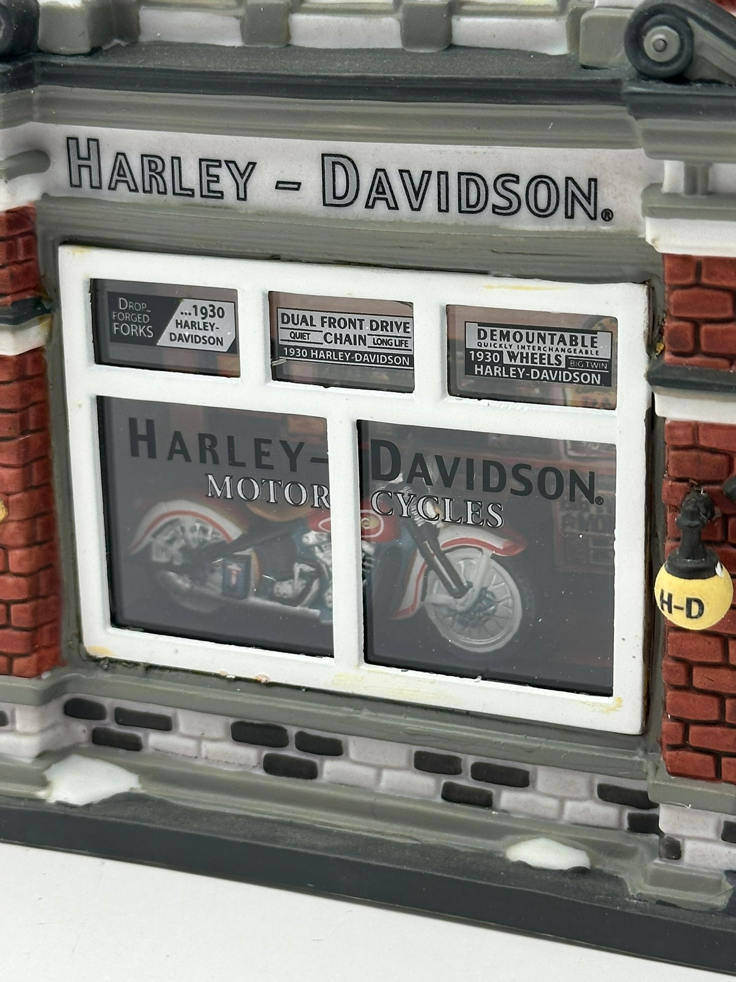 Department 56 - Harley-Davidson City Dealership - Christmas in the City