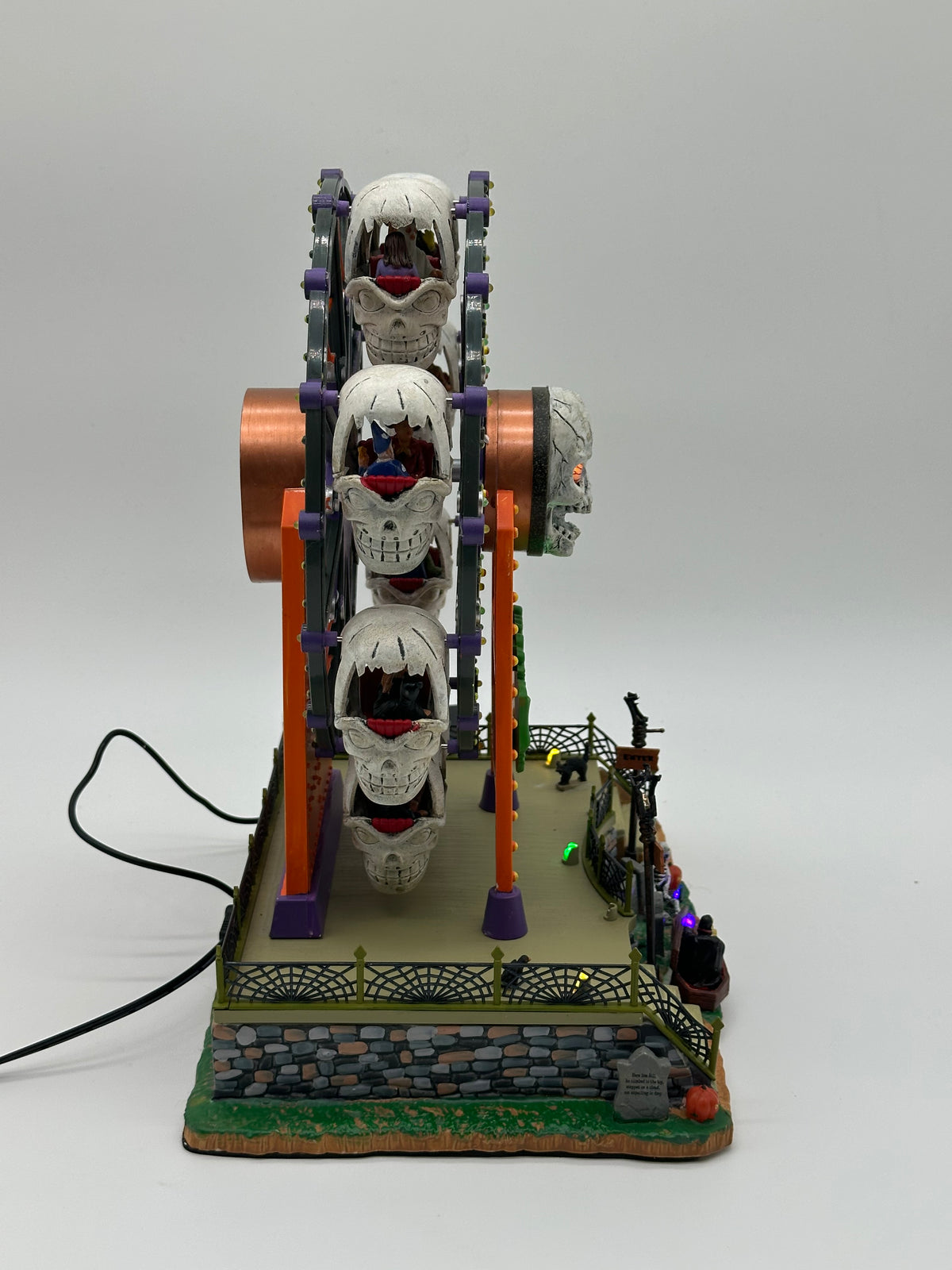 Lemax Spooky Town - The Wheel of Horror