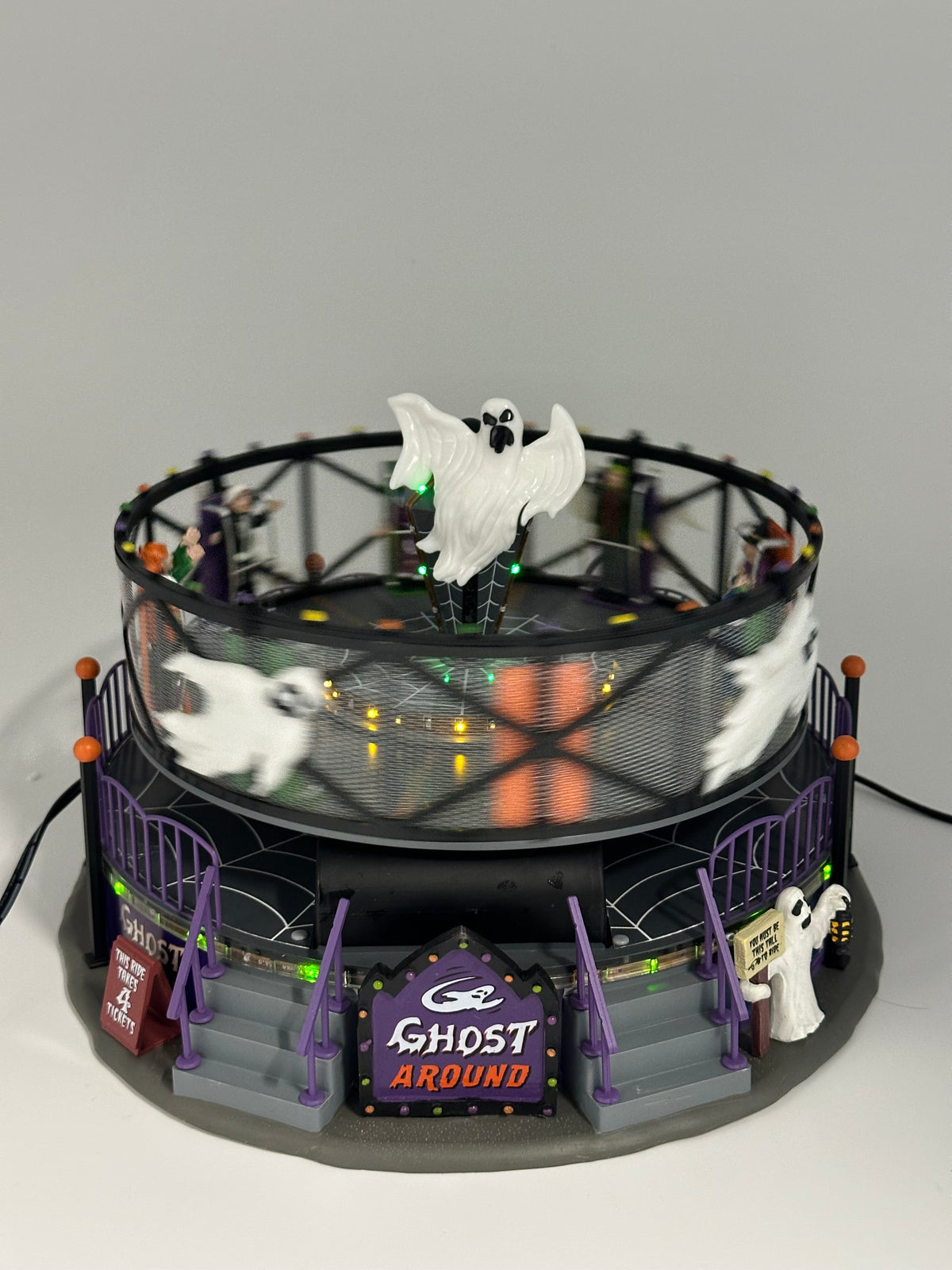 Lemax Spooky Town - Ghost Around