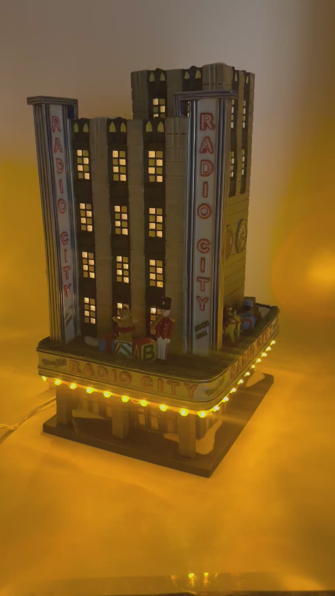 Department 56 - Radio City Music Hall with Radio City Rockettes